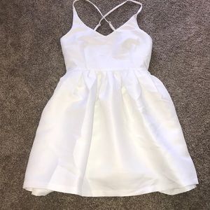 Perfect Little White Dress💙